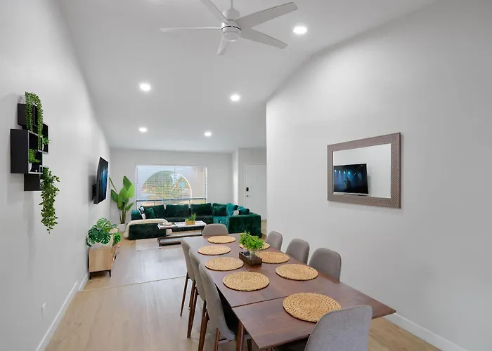 Sunnyside - Pool - Putting - Mountain Views Holiday home *